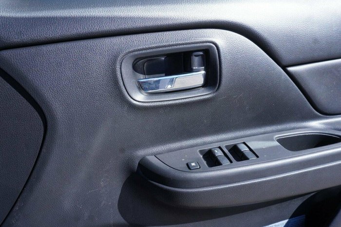 2019 Mitsubishi Triton GLX+