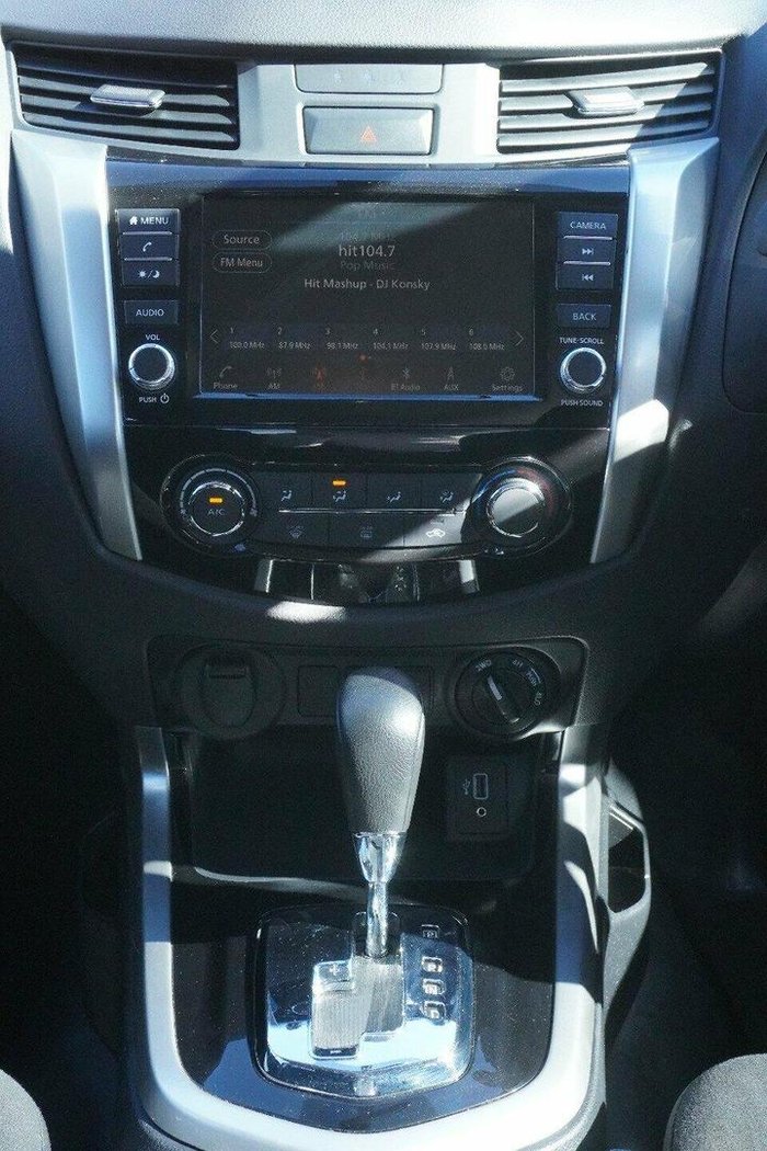 2020 Nissan Navara SL