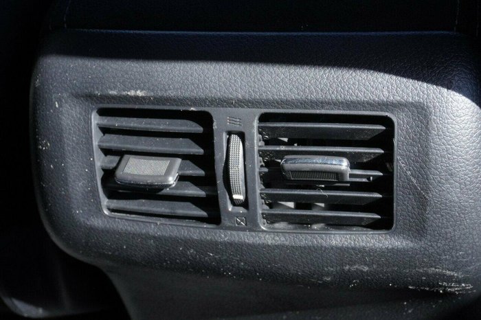 2020 Nissan Navara SL