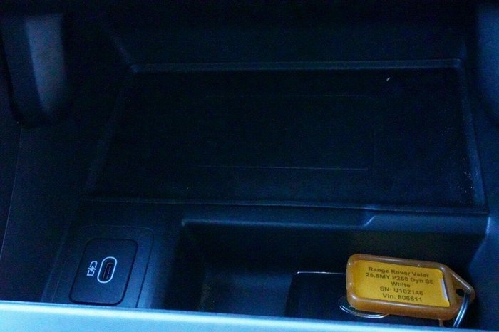 2024 Land Rover Range Rover Velar P250 Dynamic SE