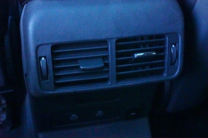 2024 Land Rover Range Rover Velar P250 Dynamic SE