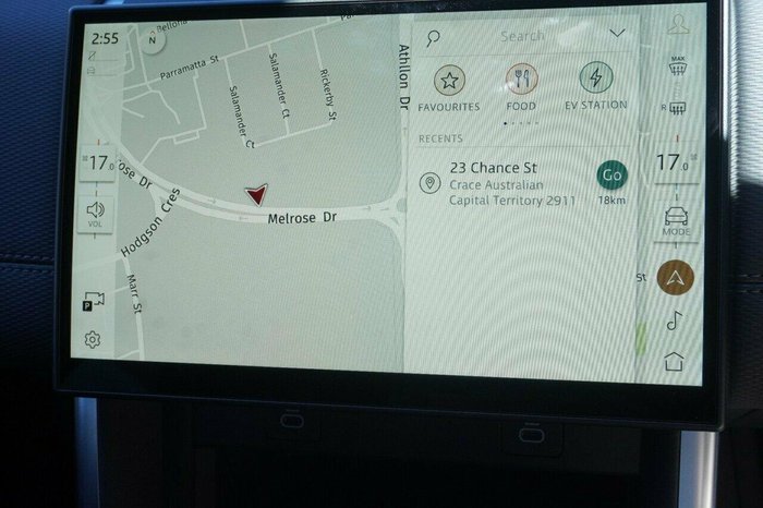 2024 Land Rover Discovery Sport P300e Dynamic SE