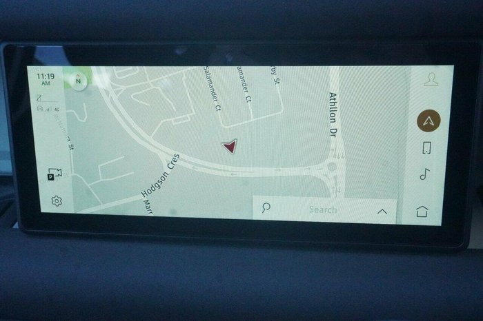 2023 Land Rover Defender 110 P400 SE