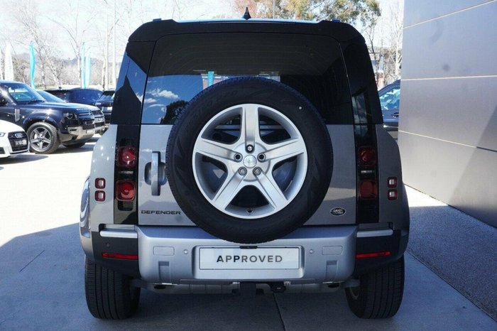 2023 Land Rover Defender 110 P400 SE