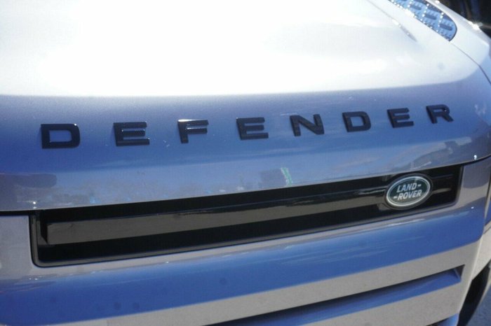 2023 Land Rover Defender 110 P400 SE