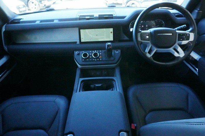 2023 Land Rover Defender 110 P400 SE