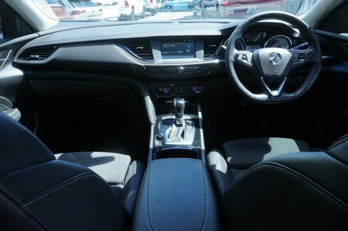 2018 Holden Commodore RS