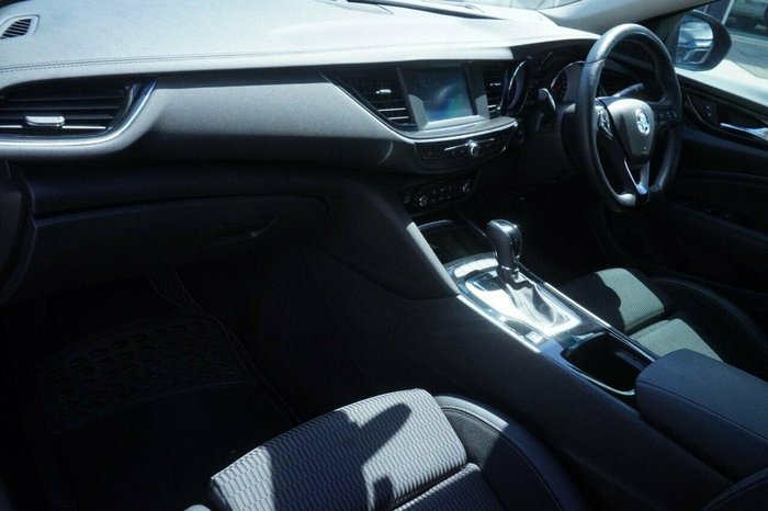 2018 Holden Commodore RS