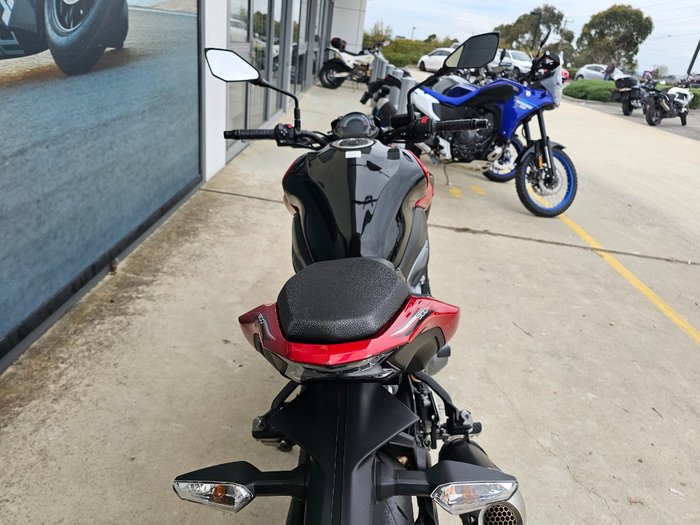 2018 Kawasaki ZR 900 Black