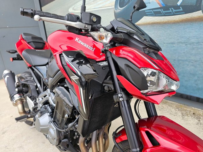2018 Kawasaki ZR 900 Black