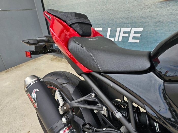 2018 Kawasaki ZR 900 Black