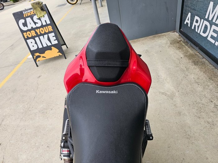 2018 Kawasaki ZR 900 Black