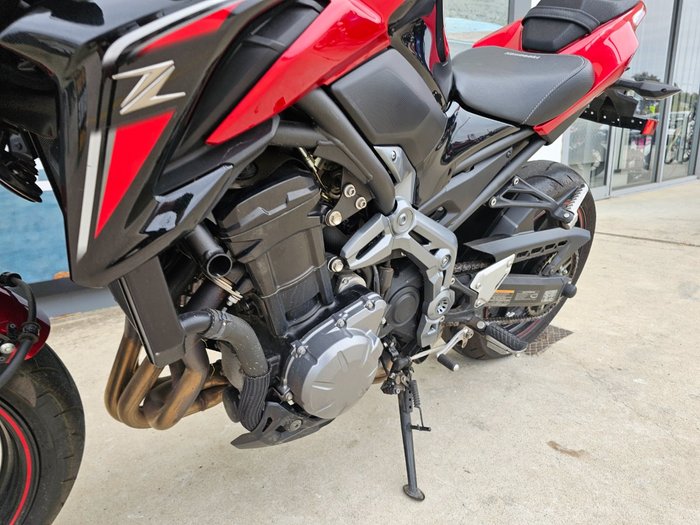 2018 Kawasaki ZR 900 Black