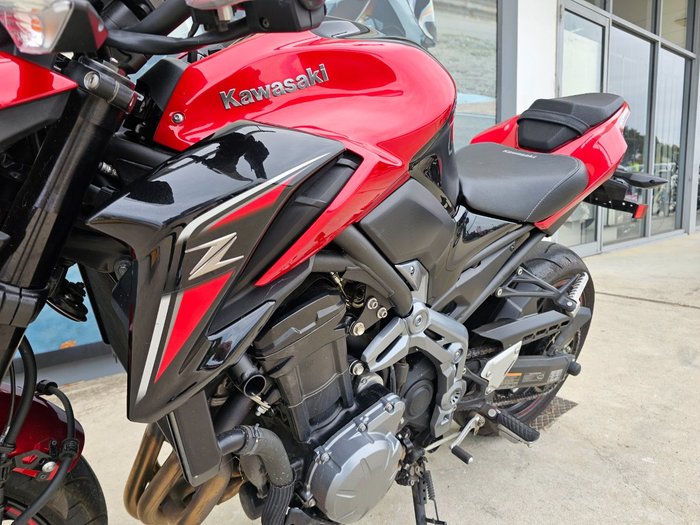 2018 Kawasaki ZR 900 Black