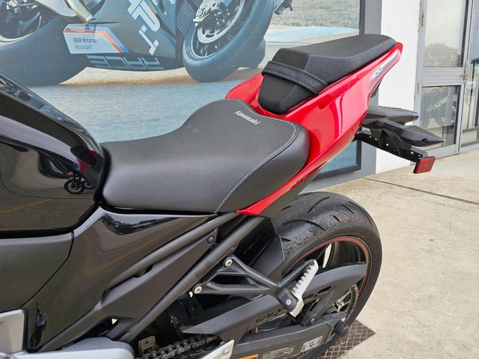 2018 Kawasaki ZR 900 Black