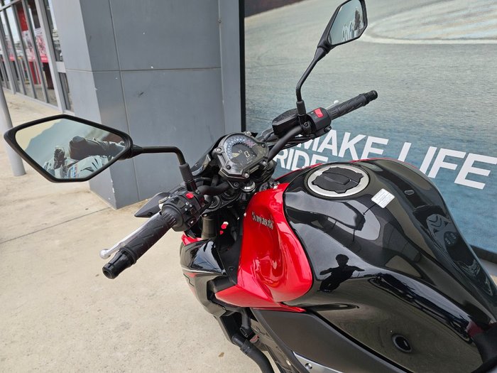 2018 Kawasaki ZR 900 Black