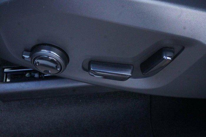 2020 Volvo XC60 D4 Momentum