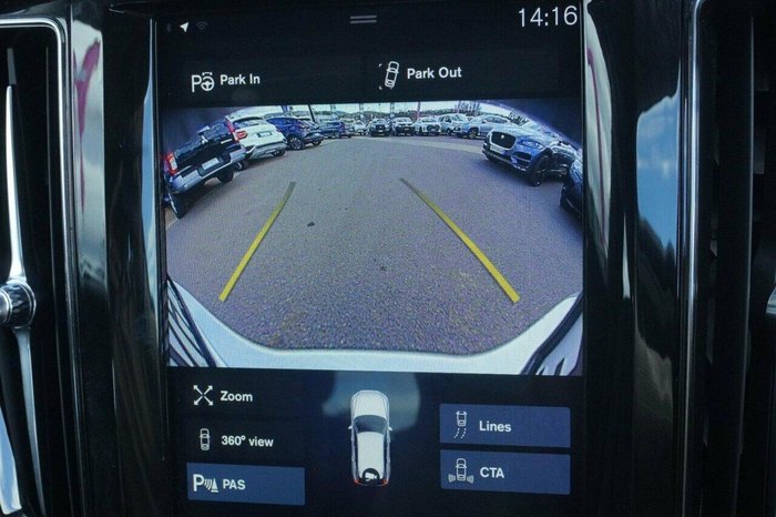 2020 Volvo XC60 D4 Momentum