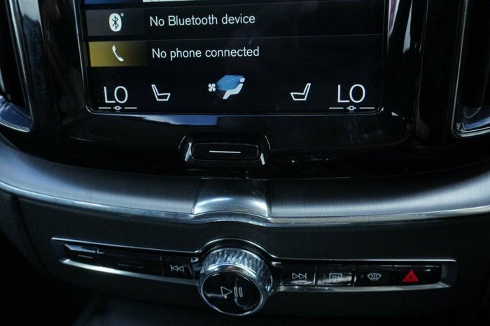 2020 Volvo XC60 D4 Momentum