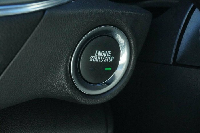 2020 Holden Commodore LT