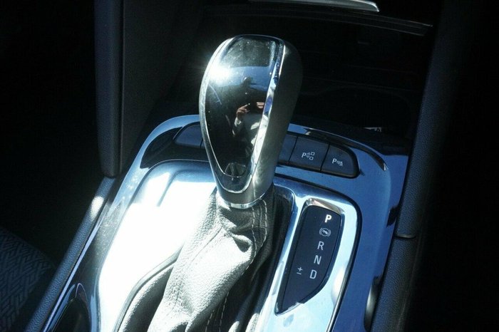 2020 Holden Commodore LT