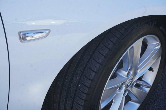 2020 Holden Commodore LT