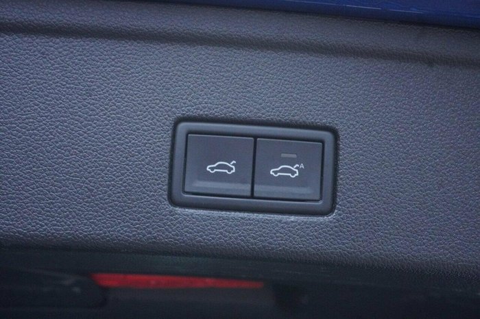 2019 Volkswagen Touareg 190TDI Launch Edition