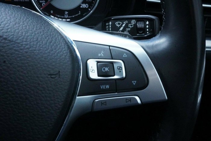 2019 Volkswagen Touareg 190TDI Launch Edition