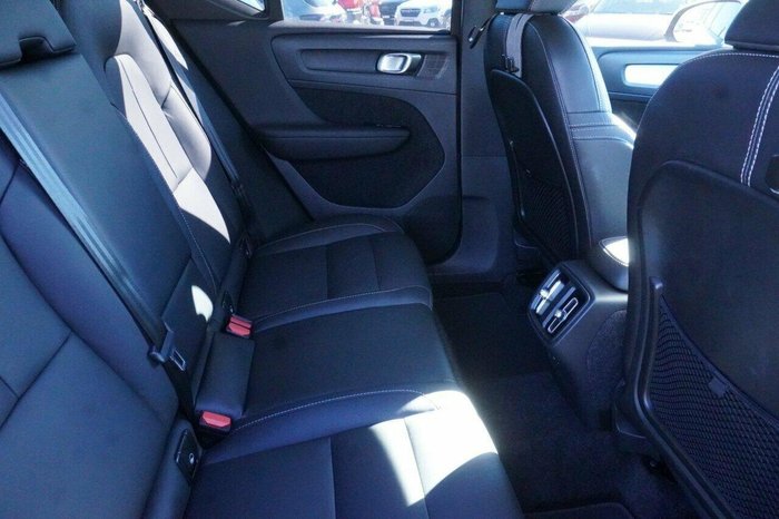 2020 Volvo XC40 T4 Momentum