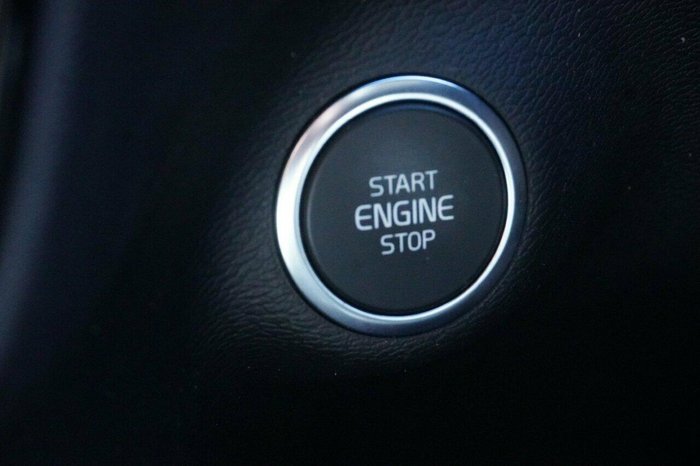 2020 Volvo XC40 T4 Momentum