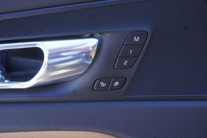 2018 Volvo XC60 D4 Momentum