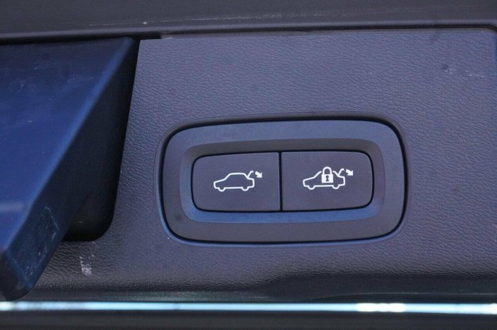 2018 Volvo XC60 D4 Momentum