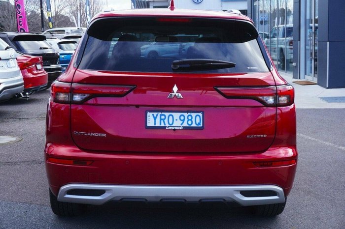 2023 Mitsubishi Outlander Exceed