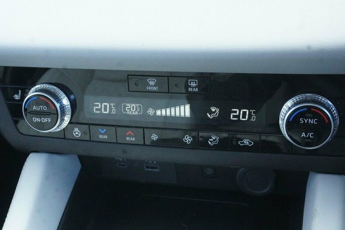 2023 Mitsubishi Outlander Exceed