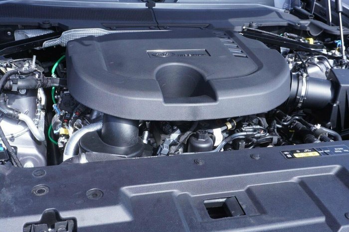 2023 Land Rover Defender 90 D250 S