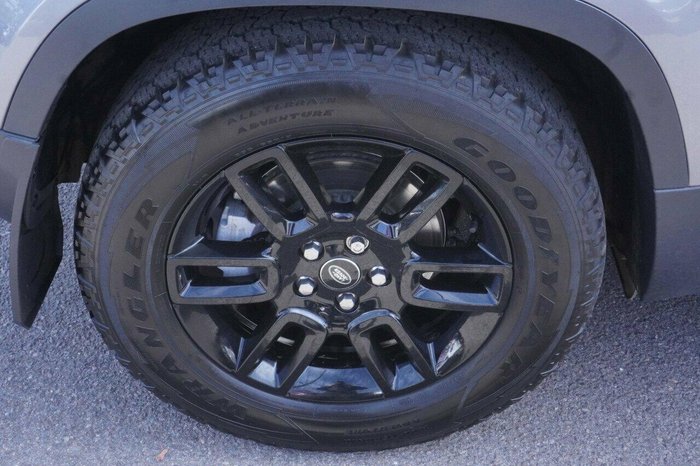 2023 Land Rover Defender 90 D250 S