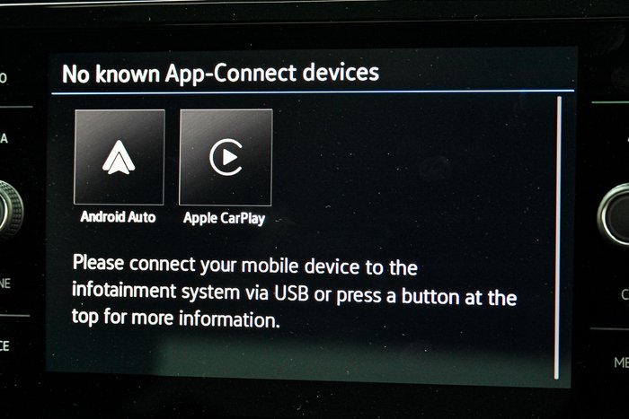 2025 Volkswagen T-Roc 140TSI R-Line