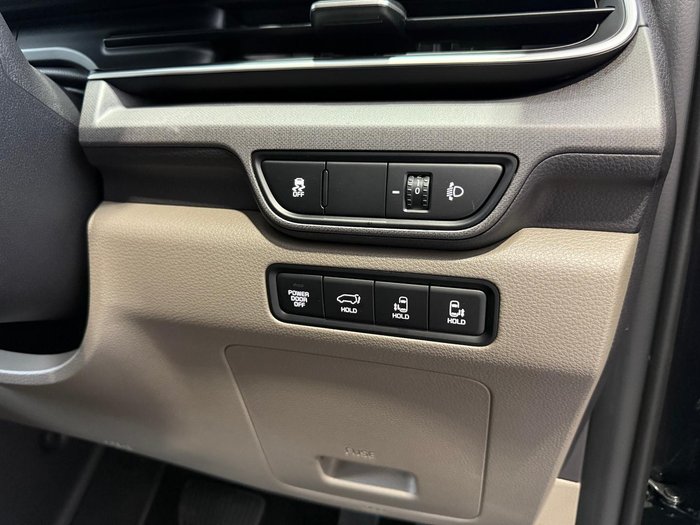 2025 Kia Carnival Sport+