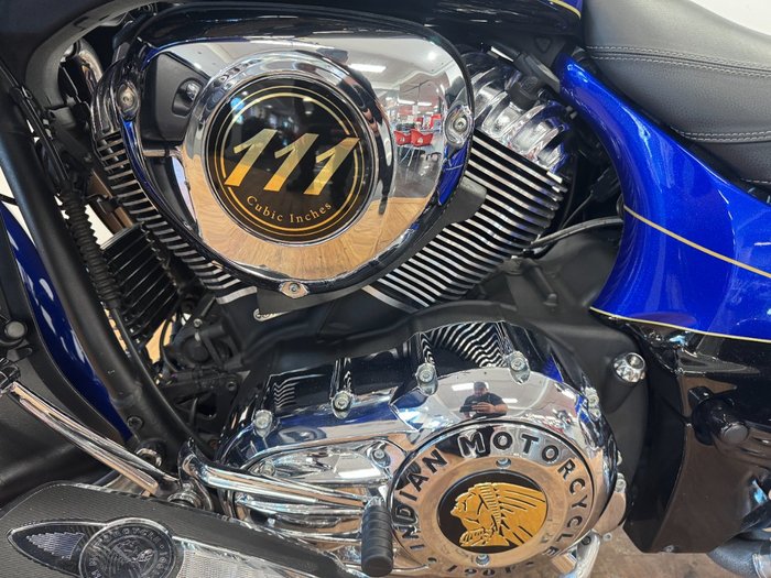 2018 Indian ROADMASTER ELITE Cobalt Candy/Black24k Gold Tri