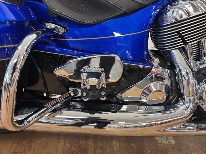 2018 Indian ROADMASTER ELITE Cobalt Candy/Black24k Gold Tri