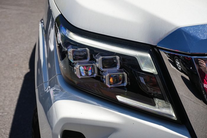 2024 Nissan Navara ST-X