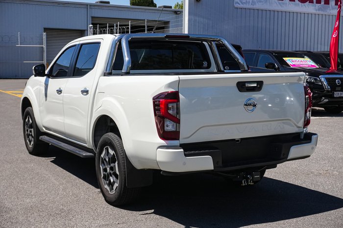 2024 Nissan Navara ST-X