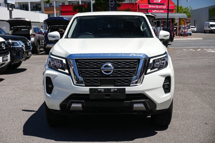 2024 Nissan Navara ST-X