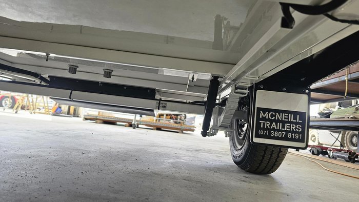 2025 McNeill 8 Berth Dog Trailer