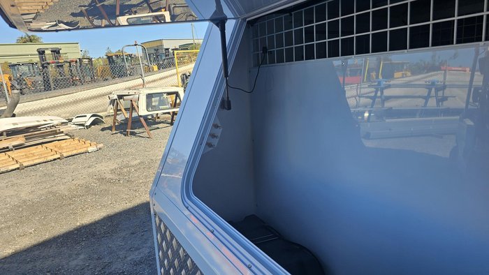 2025 McNeill 8 Berth Dog Trailer