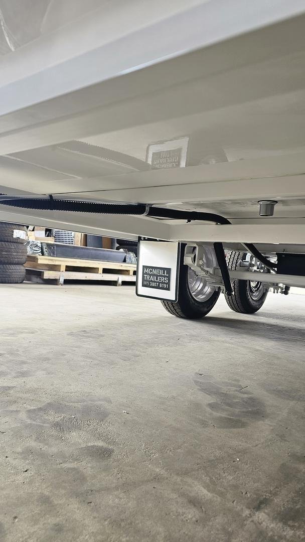 2025 McNeill 8 Berth Dog Trailer