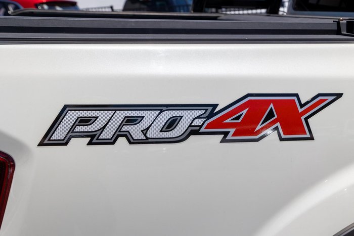 2021 Nissan Navara PRO-4X