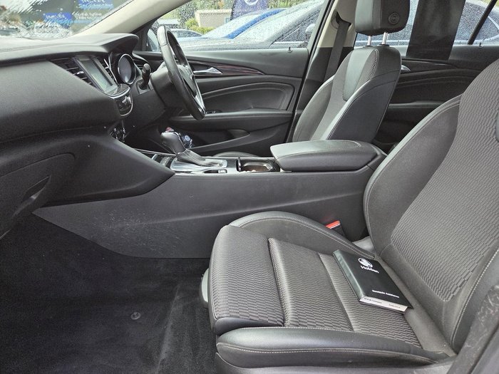 2018 Holden Commodore RS