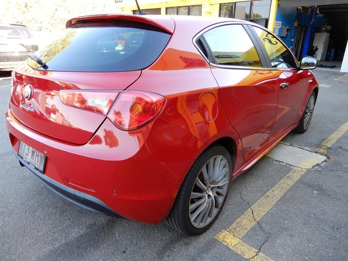 2015 Alfa Romeo Giulietta Distinctive Series 1 Alfa Red