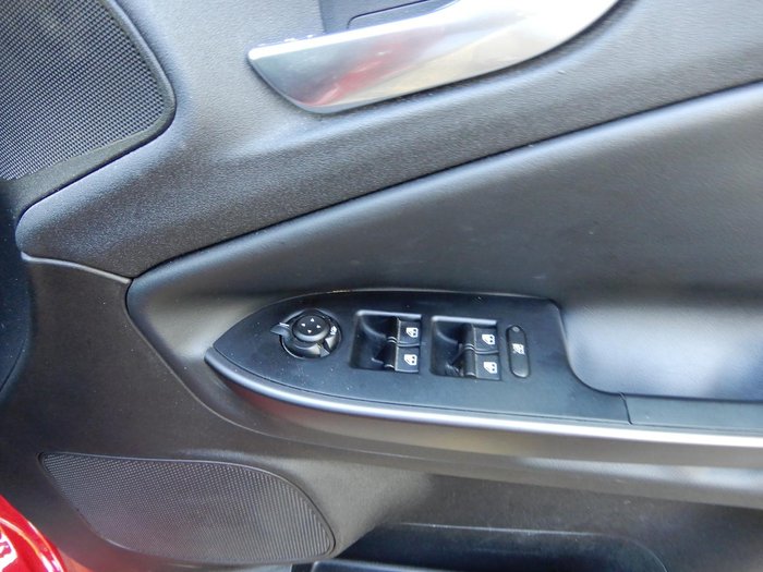 2015 Alfa Romeo Giulietta Distinctive Series 1 Alfa Red